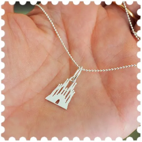 Colgante-plata-Sagrada-Familia